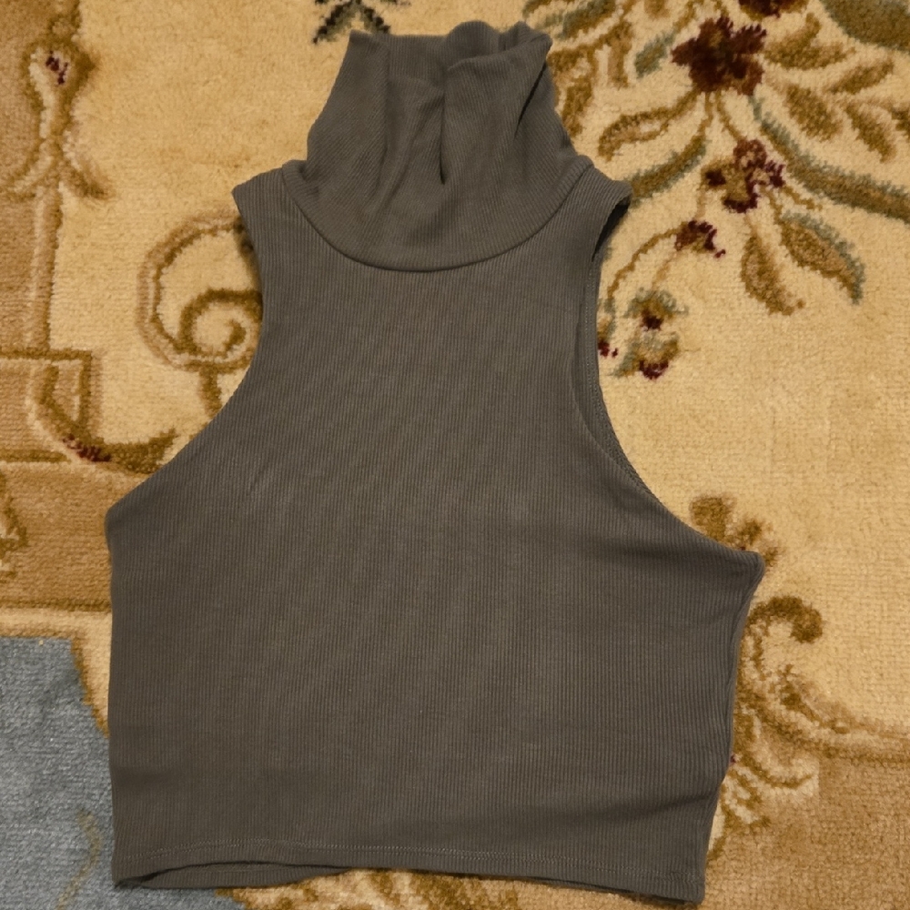 POPFLEX MOCKNECK CROP TOP